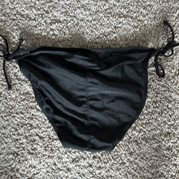 Excellent condition exhilaration bikini size extra, large, black, and gold - Picture 5 of 5